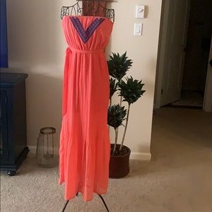 Strapless maxi dress